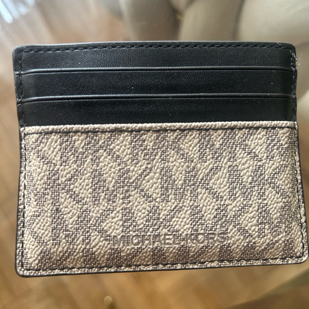 Michael Kors card holder